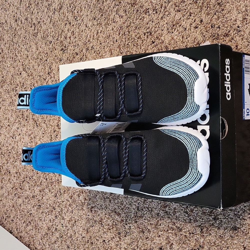 NEW Adidas Kaptir mens 10